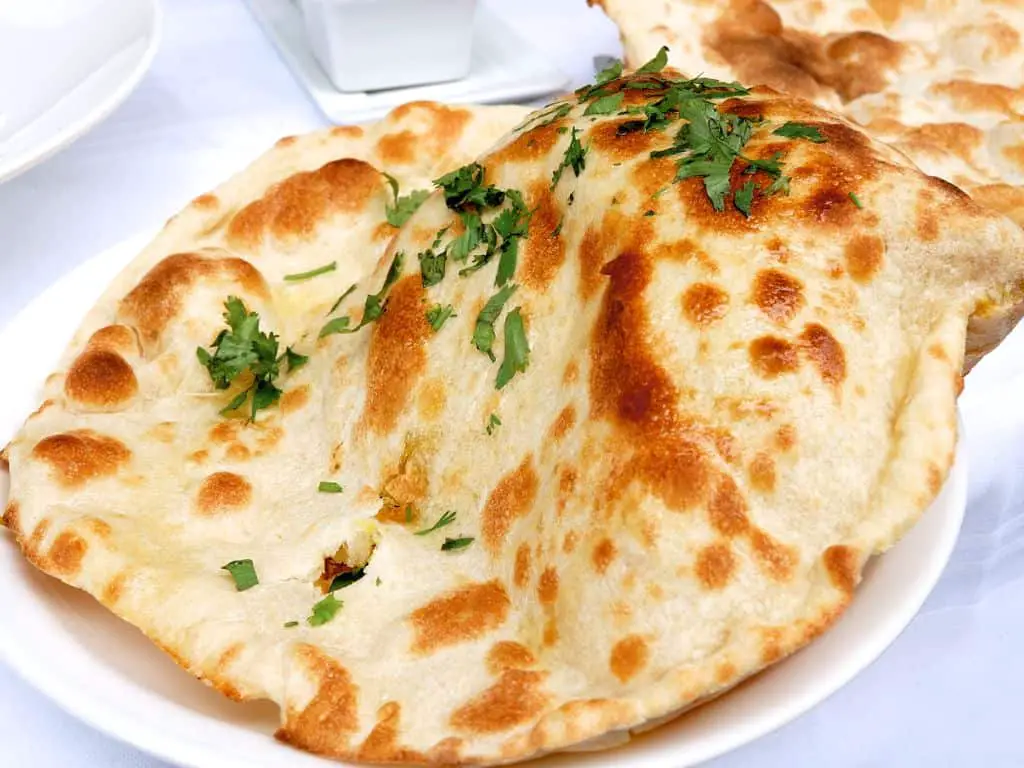 What To Serve With Naan