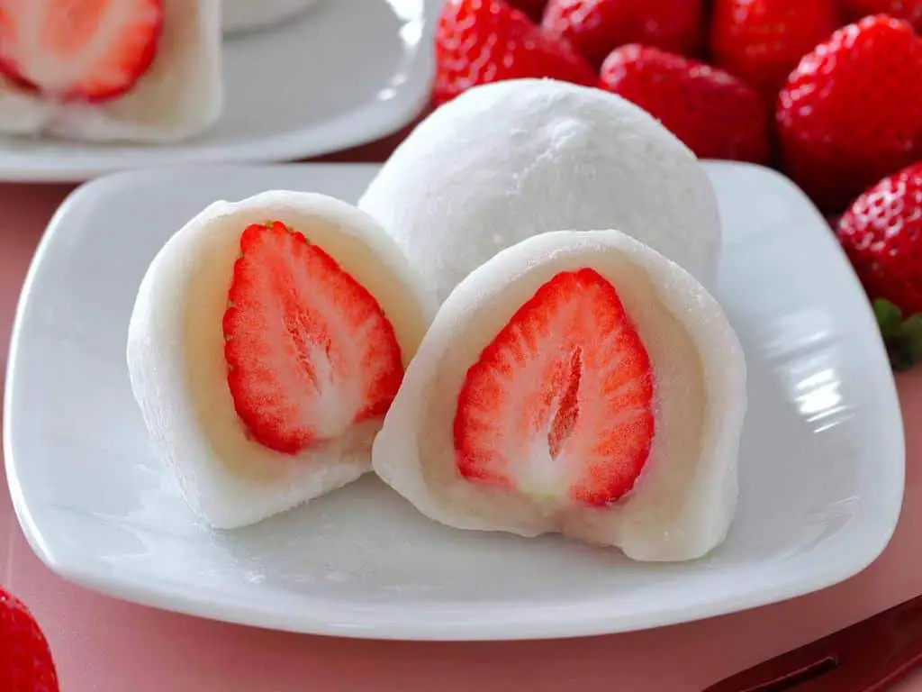What does mochi taste like? The answer may surprise you!