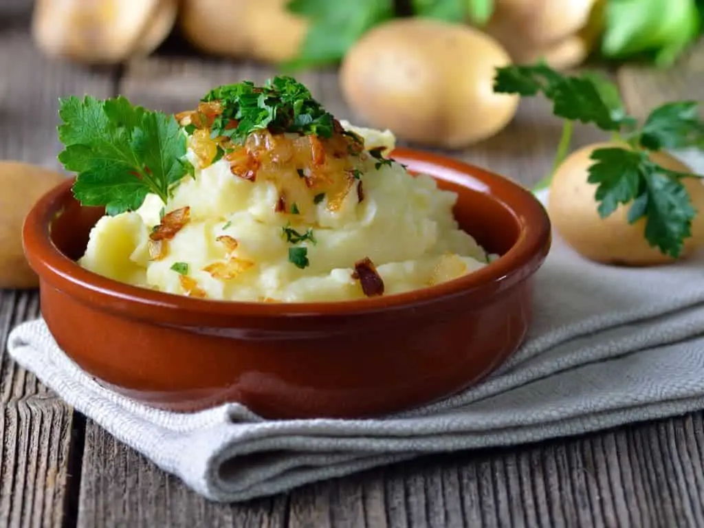 How to Doctor Up Leftover Mashed Potatoes?