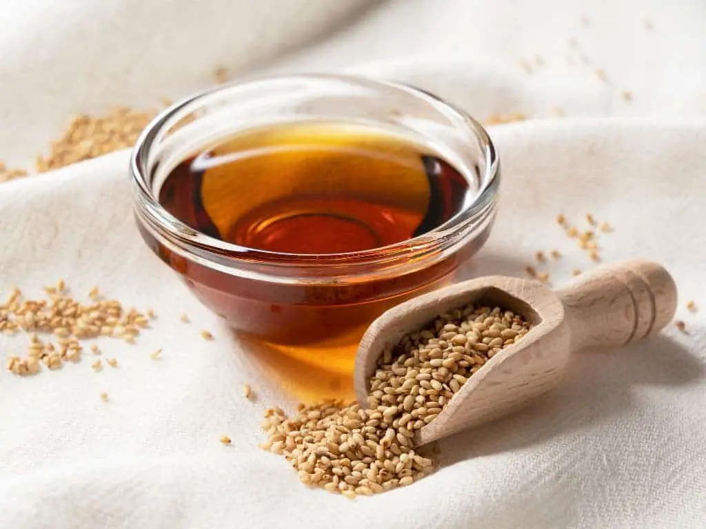 Sesame Seed Oil vs. Sesame Oil: What’s the Difference?